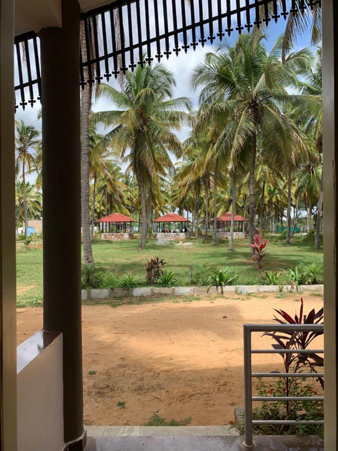 Thumbe Goodu Resort Yadiyur エクステリア 写真